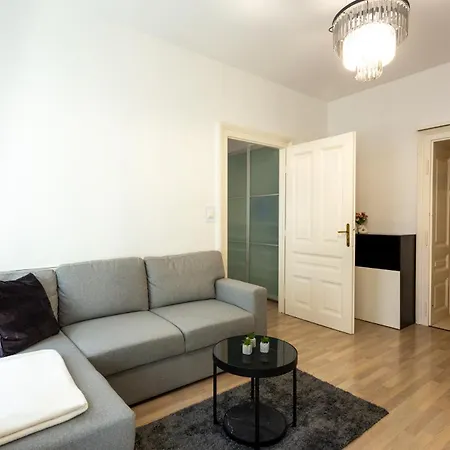 Old Town Sixteen Apartament