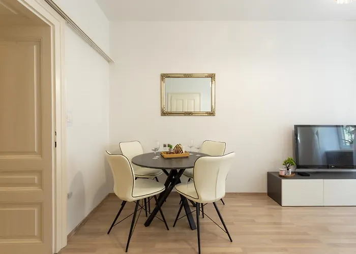 Old Town Sixteen Lublaň